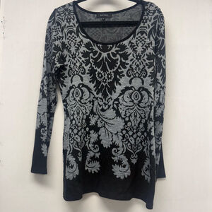 Women's Karen Kane Long Sleeve knit Tee M Black Gray Damask